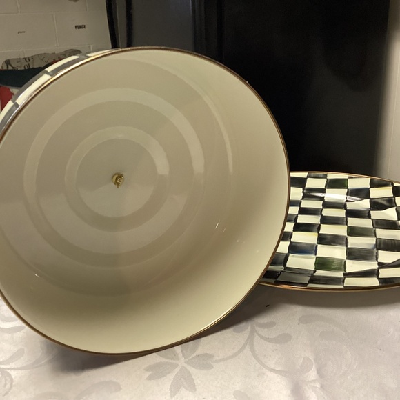 MACKENZIE CHILDS COURTLEY CHECK CAKE CARRIER. FABULOUS !!!♥️🖤♥️🖤♥️🖤 - Picture 10 of 11